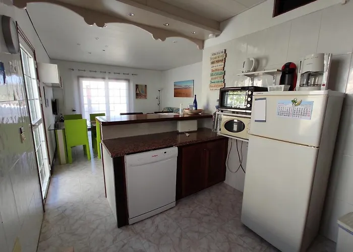 بيت للعطل La Casa Del Sol, *